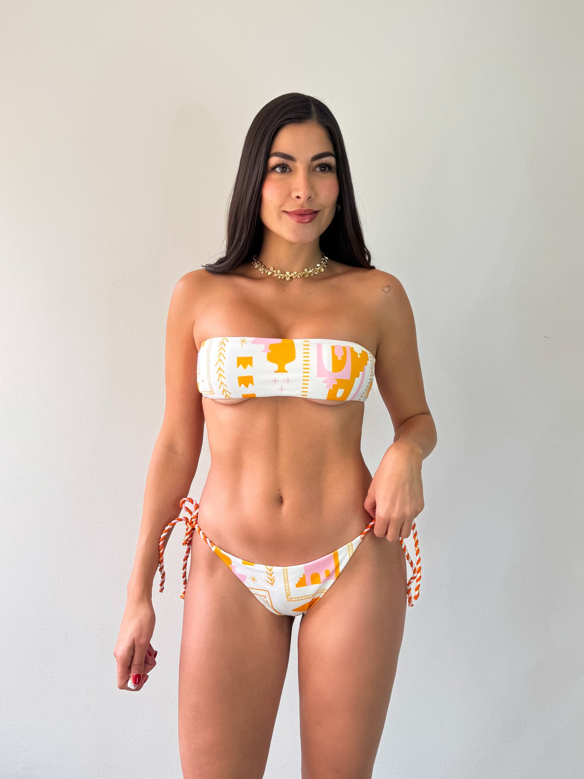 Bikini Aria