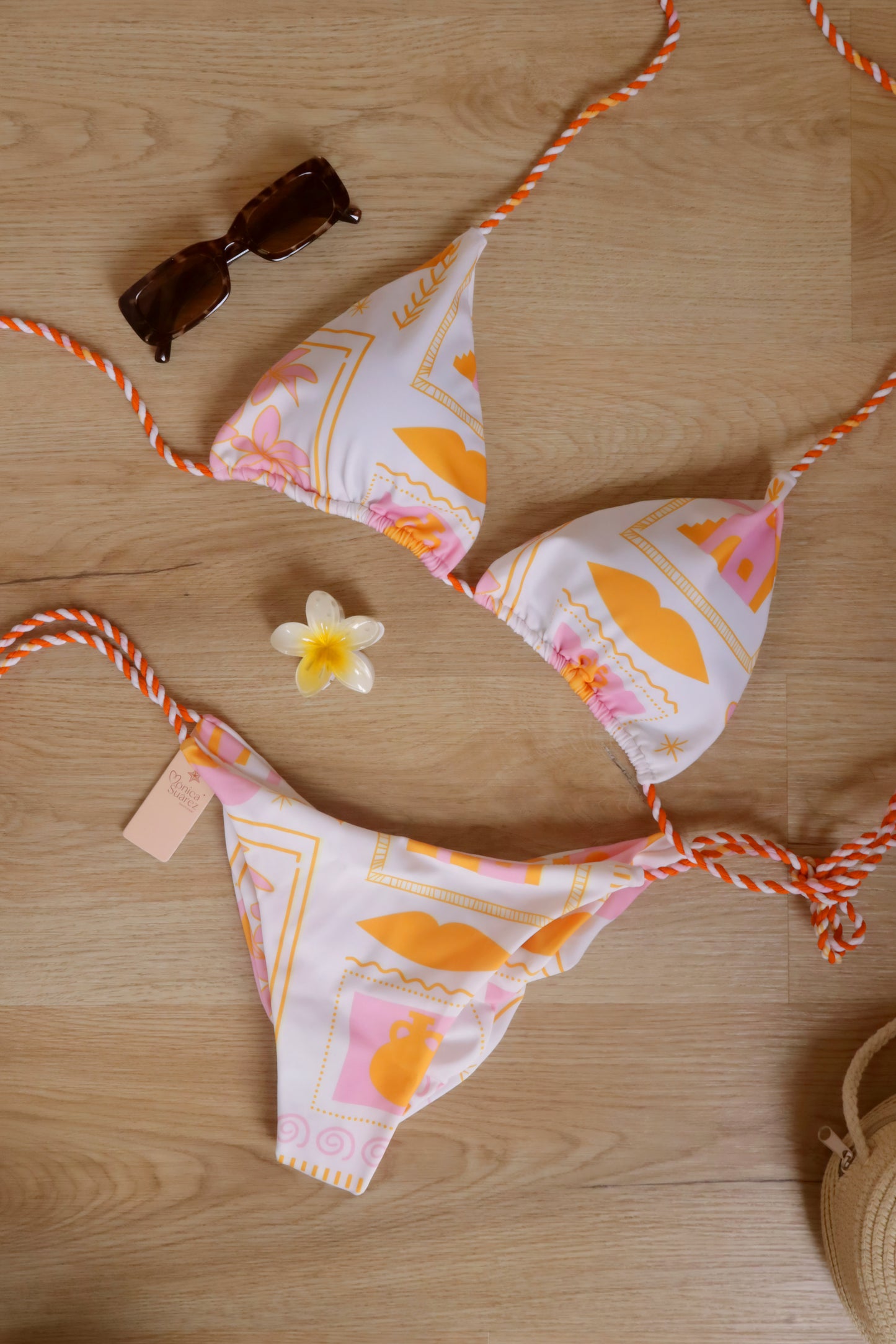 Bikini coral amarena