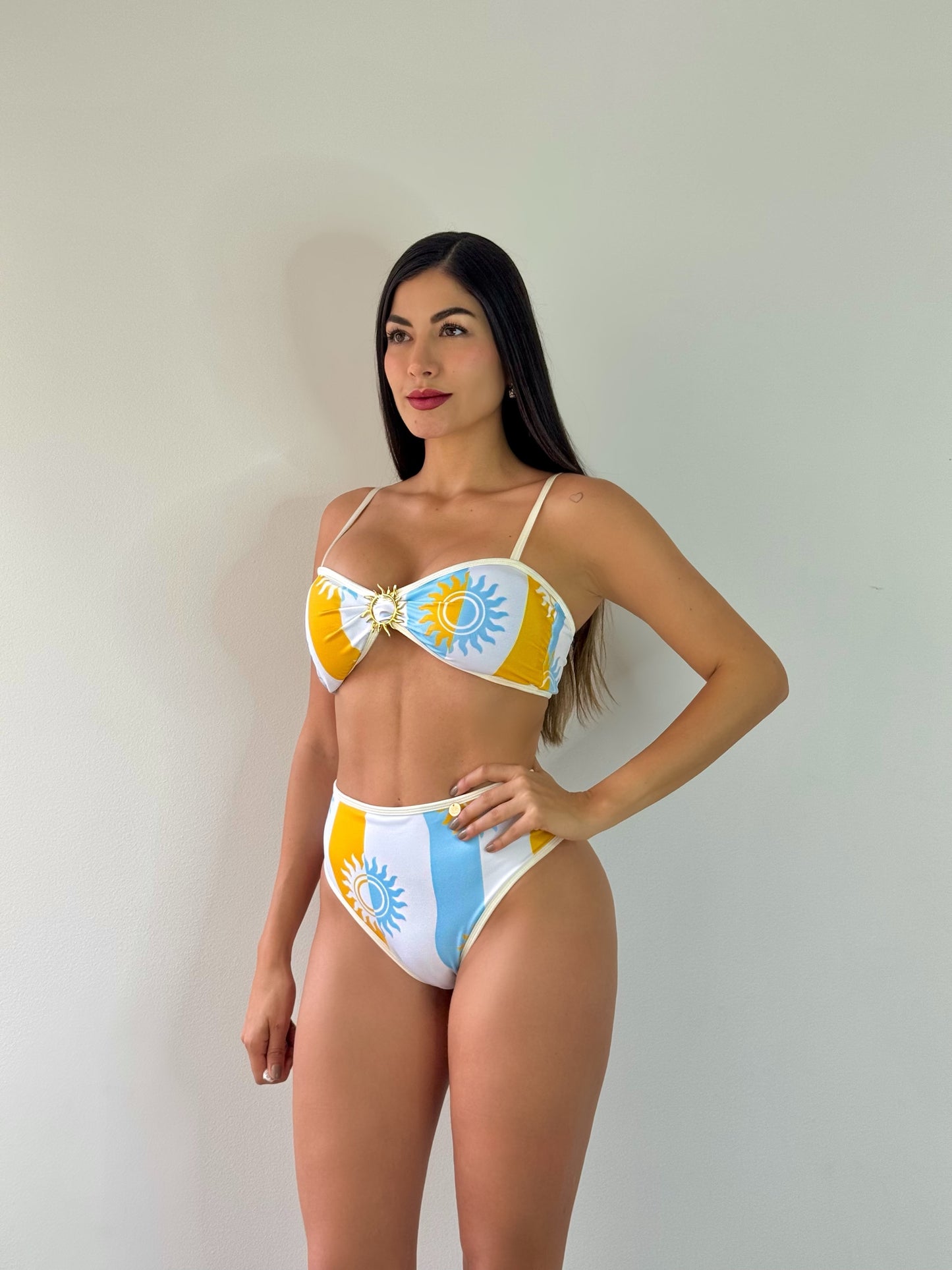Bikini Aura Solar