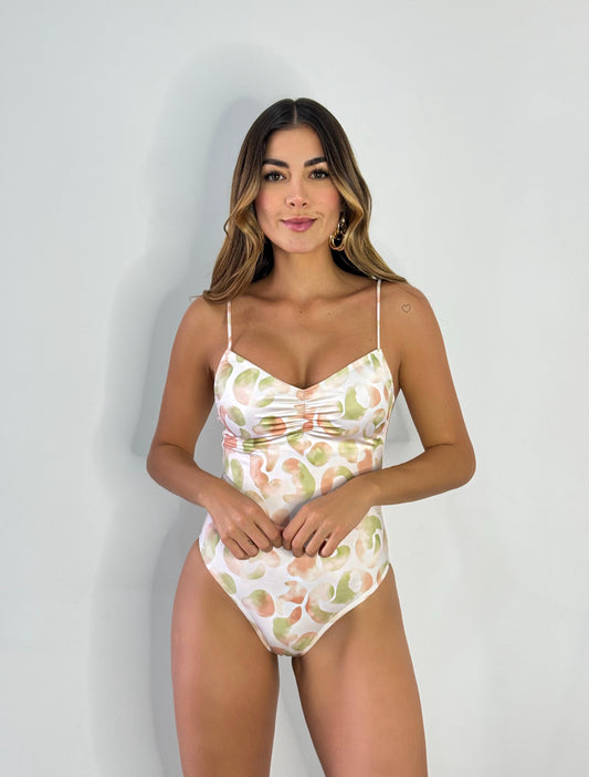 Enterizo Elegant Ruffle